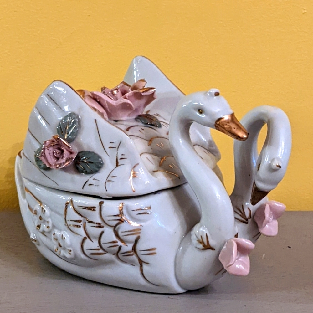 Vintage Porcelain Double Swan Trinket Box